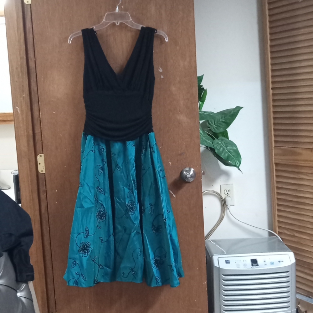 Women's dress